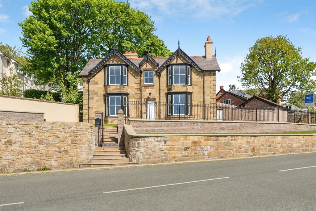 Property photo 2 of 54 Photo