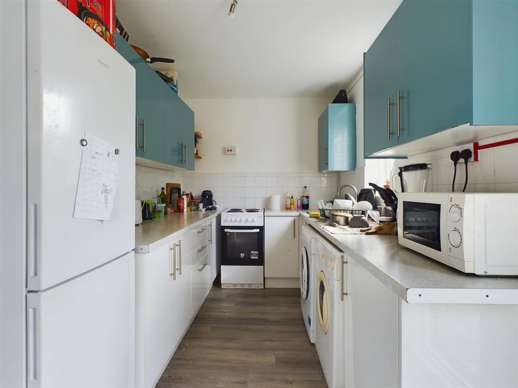 Property photo 3 of 10 Cam02534G0-Pr0333-Still003.Jpg