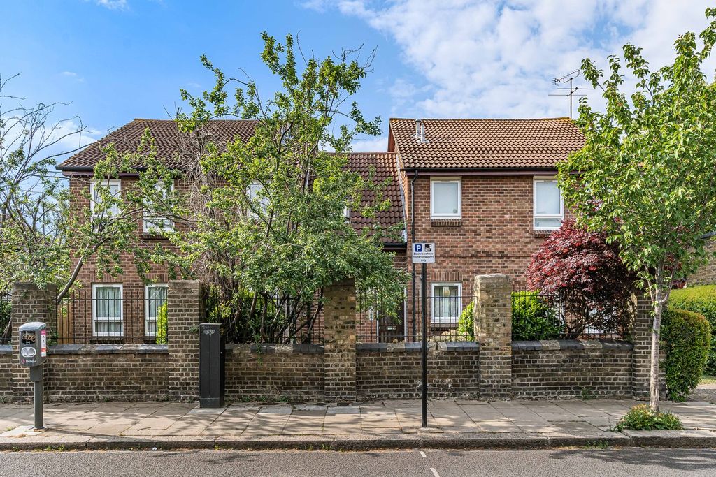 Property photo 1 of 14