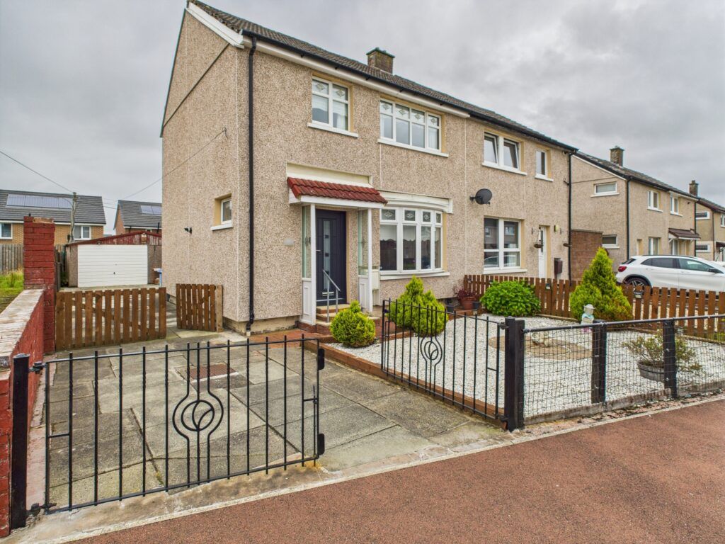 Property photo 1 of 12