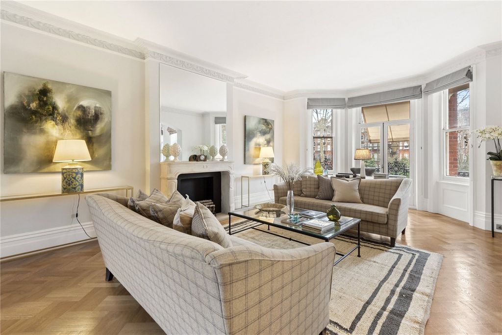 Property photo 1 of 23 Reception