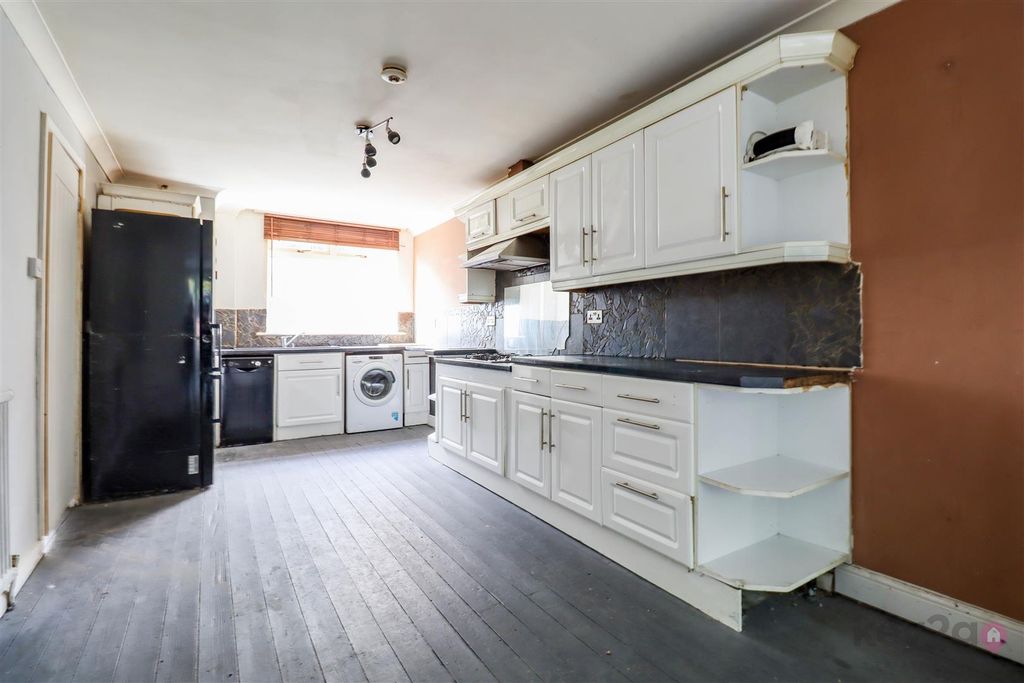 Property photo 3 of 16 Img_8473.Jpg