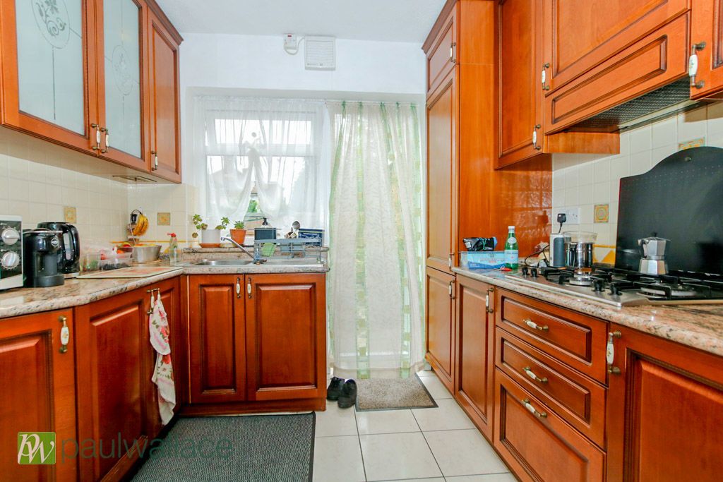 Property photo 3 of 11 Photo 8