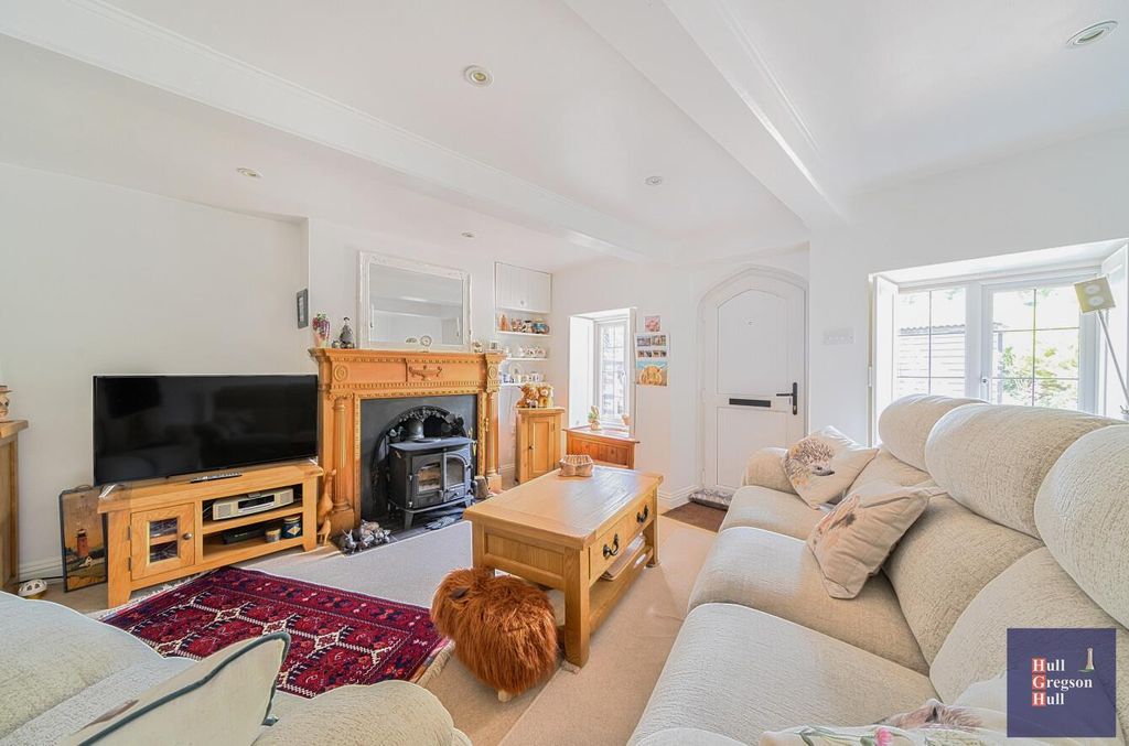 Property photo 2 of 22 10.Jpg