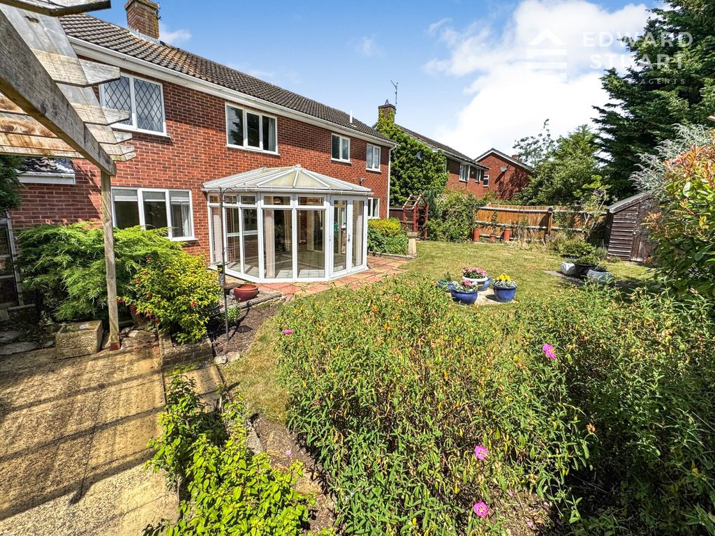 Property photo 2 of 19 Picture No. 13