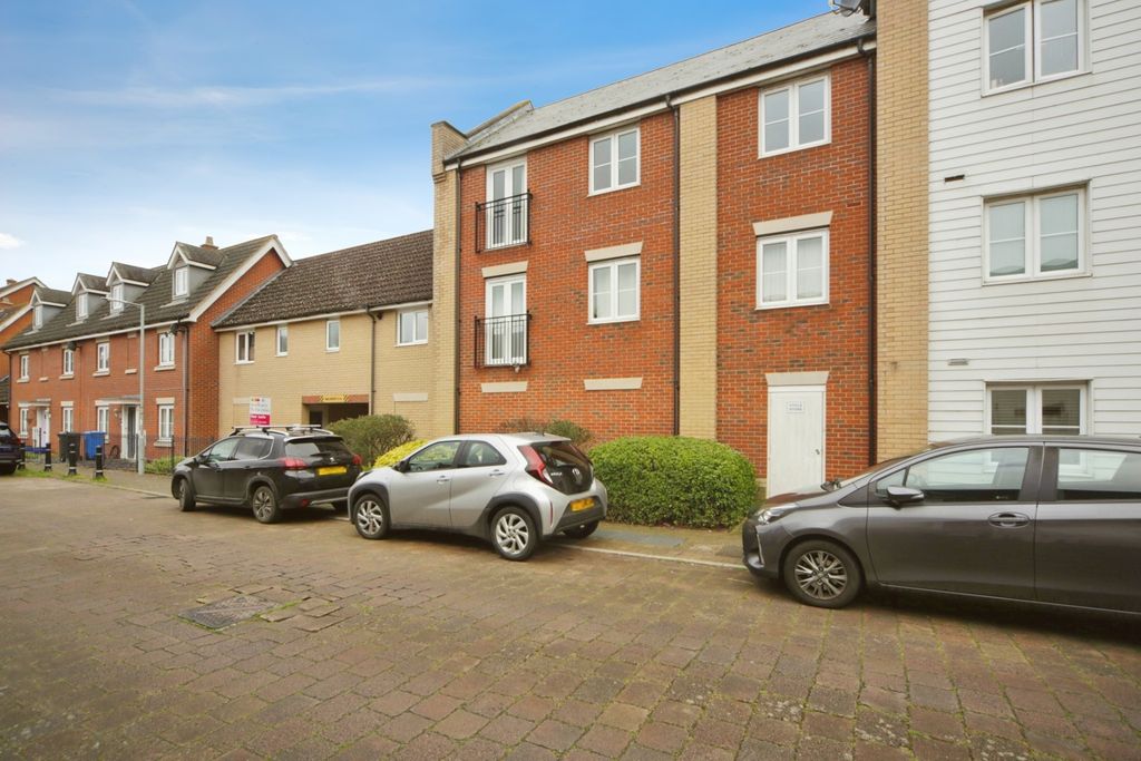 Property photo 2 of 16 Pbox-Img.Jpg