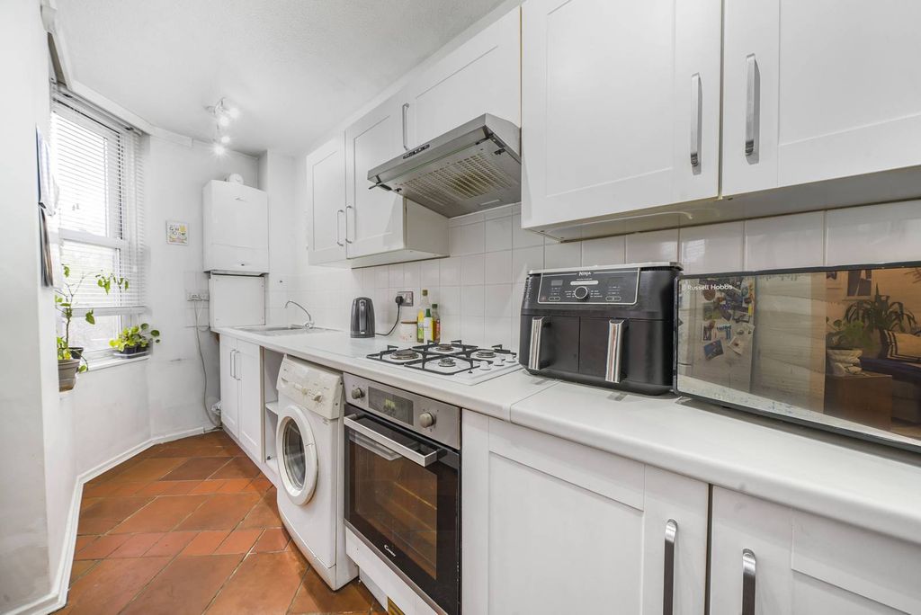Property photo 1 of 5