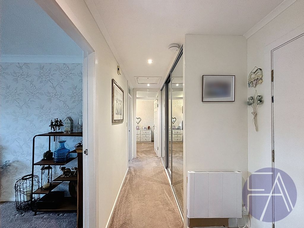 Property photo 2 of 14 4890561