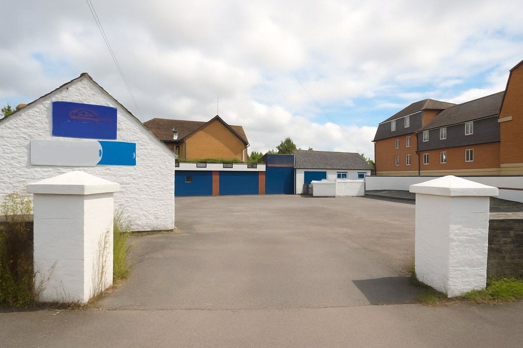 Property photo 3 of 3 Picture No. 03