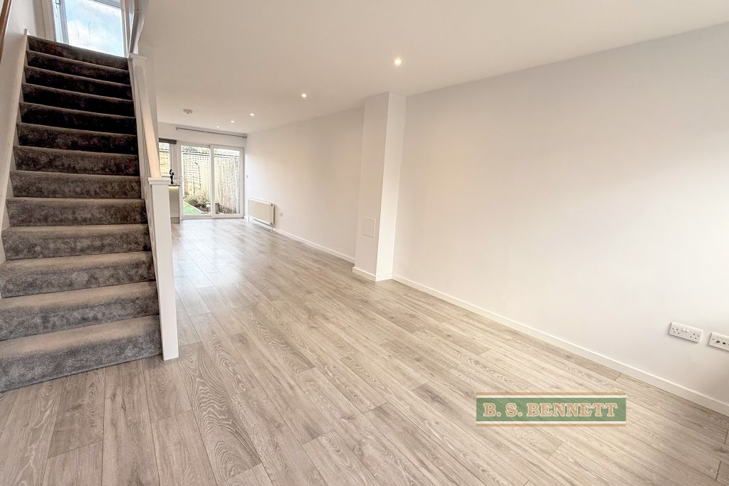 Property photo 3 of 11 Living Room