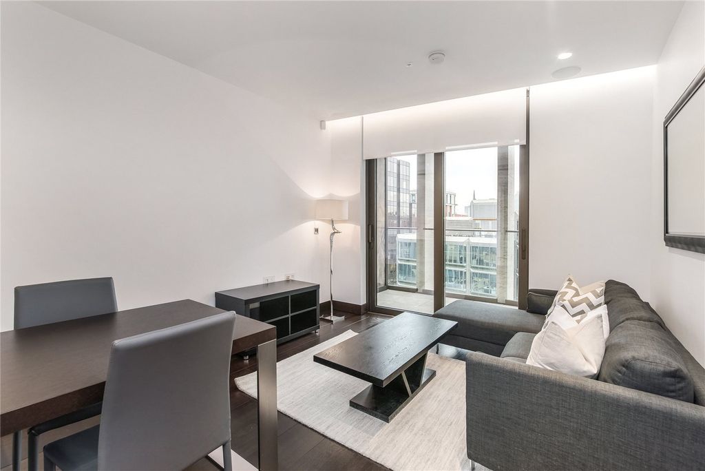 Property photo 2 of 10 Reception