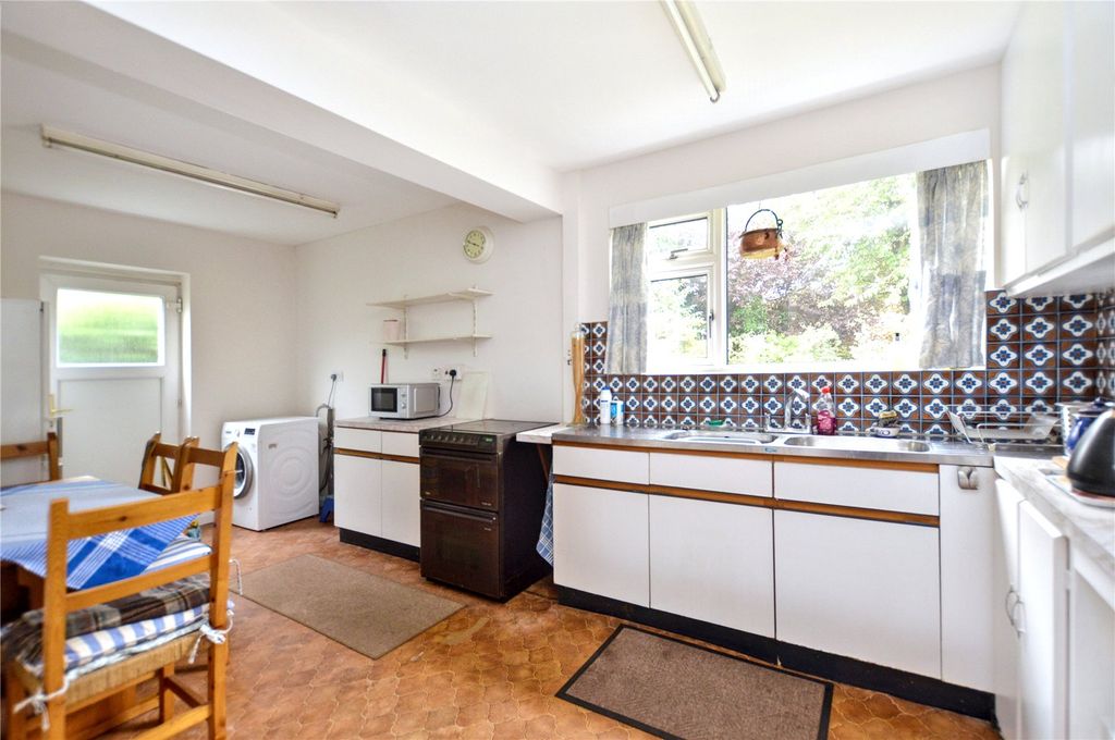 Property photo 3 of 14 Picture No. 14