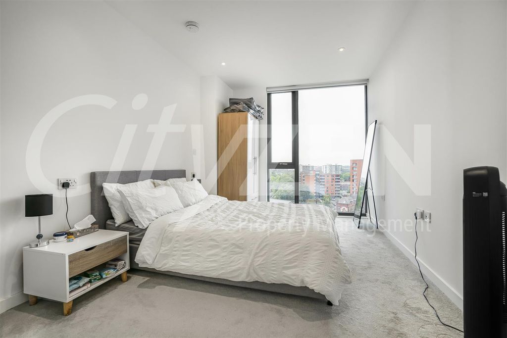 Property photo 3 of 14 Bedroom