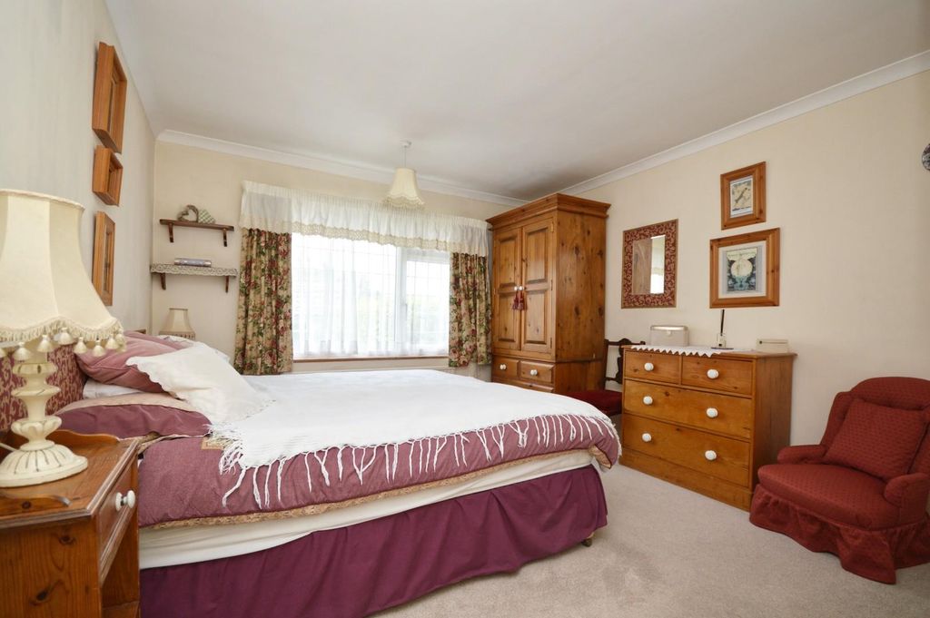 Property photo 3 of 18 Bedroom Two