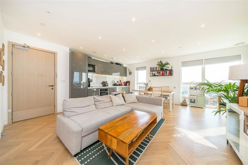 Property photo 2 of 8