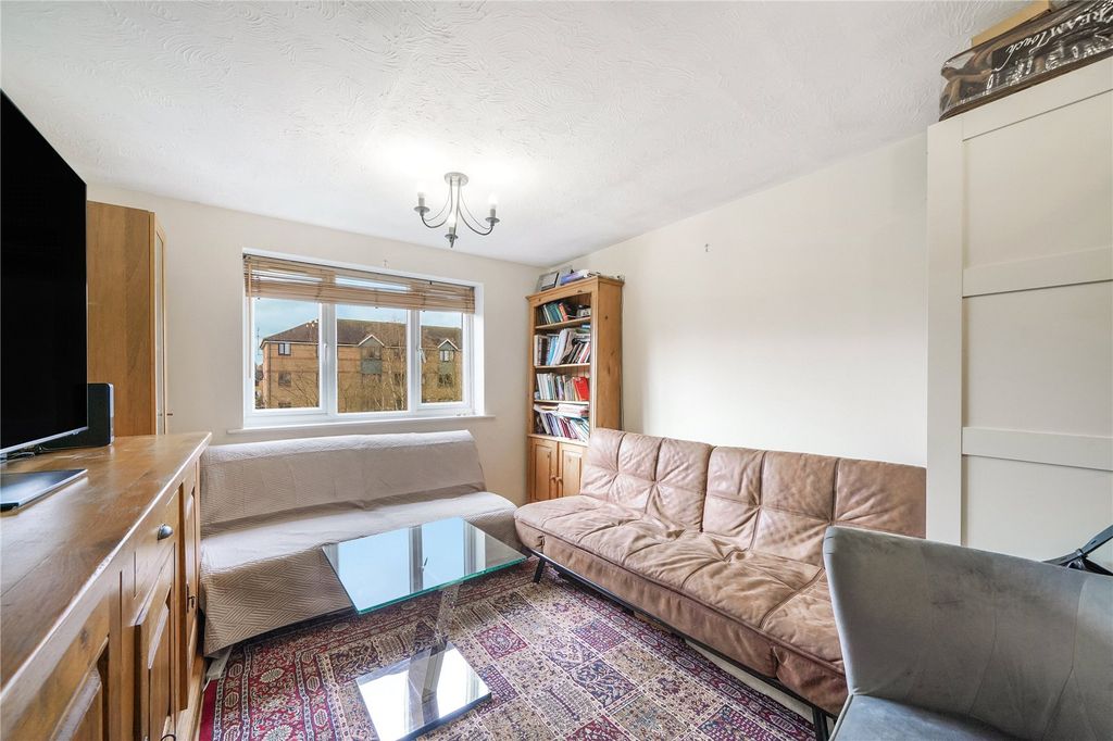 Property photo 2 of 13 Picture No. 11