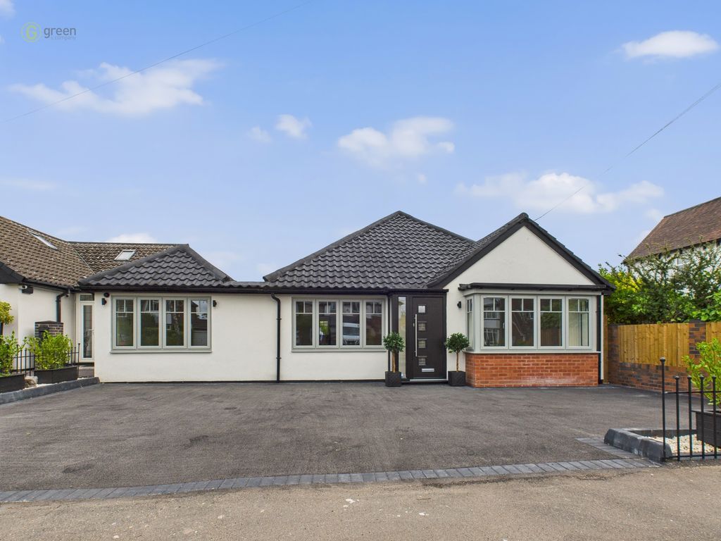Property photo 1 of 34 Cam03830G0-Pr0160-Still027