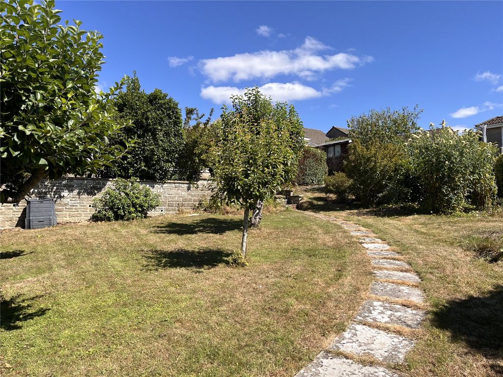 Property photo 2 of 16 Picture No. 31