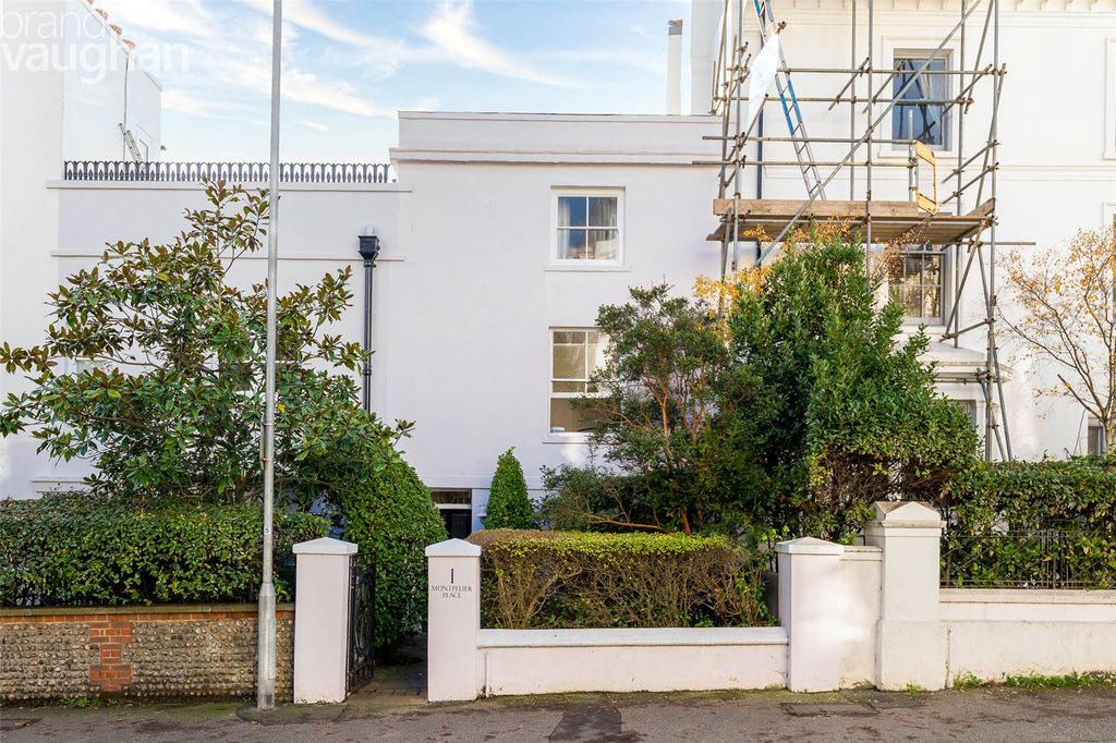 Property photo 1 of 6 External