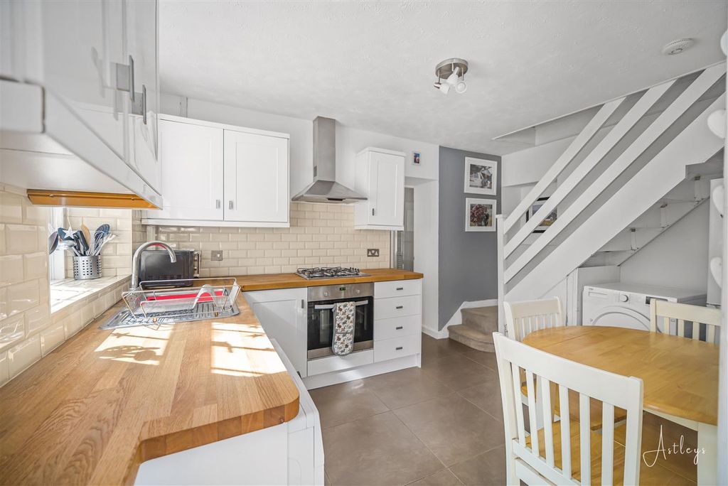 Property photo 1 of 14 Kitchen