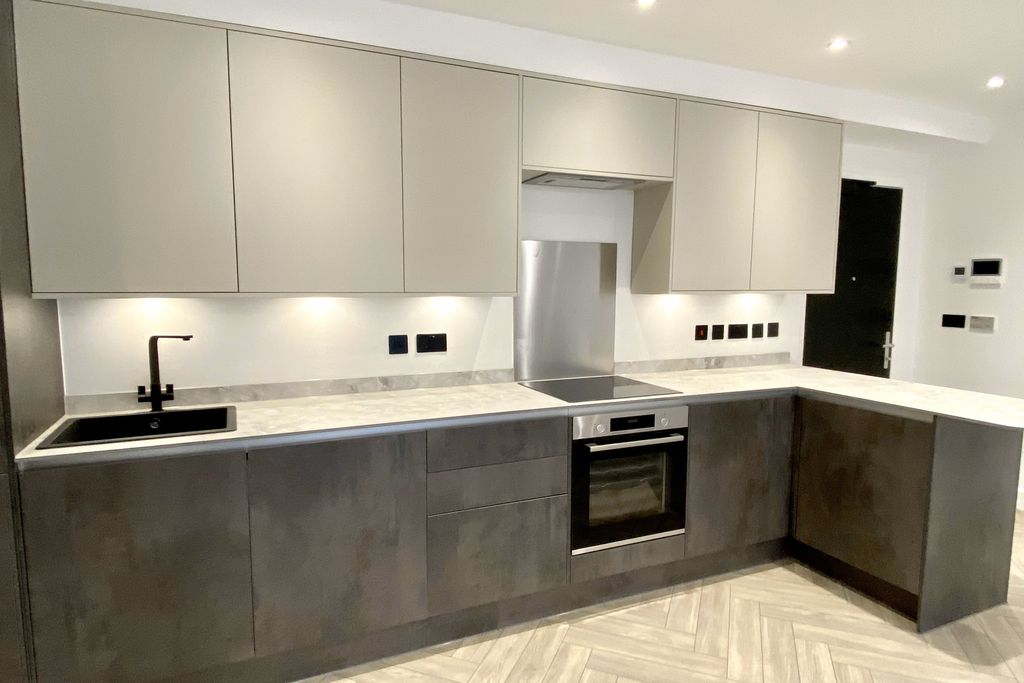 Property photo 3 of 7 P6.2