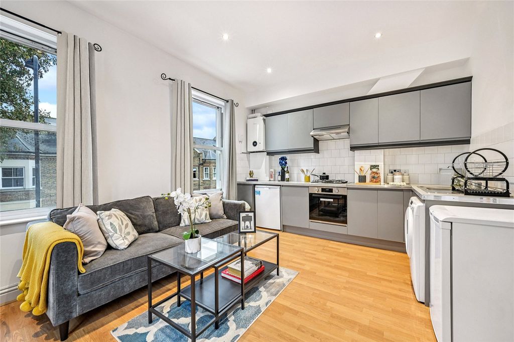 Property photo 2 of 14 Reception