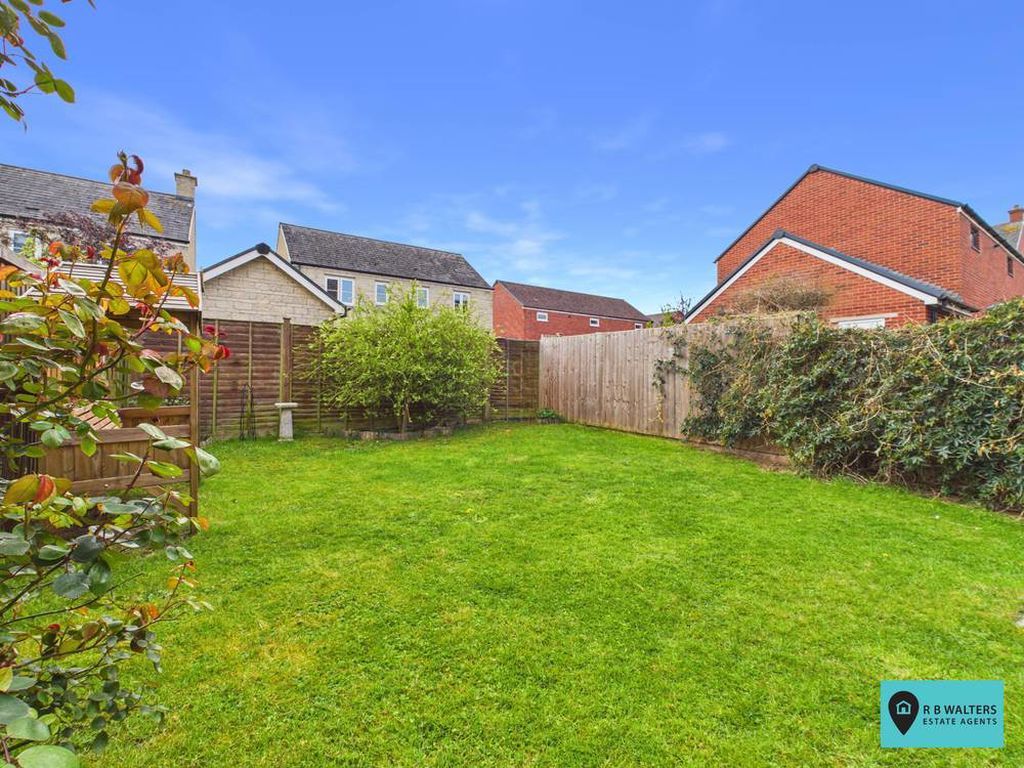 Property photo 3 of 20 Garden