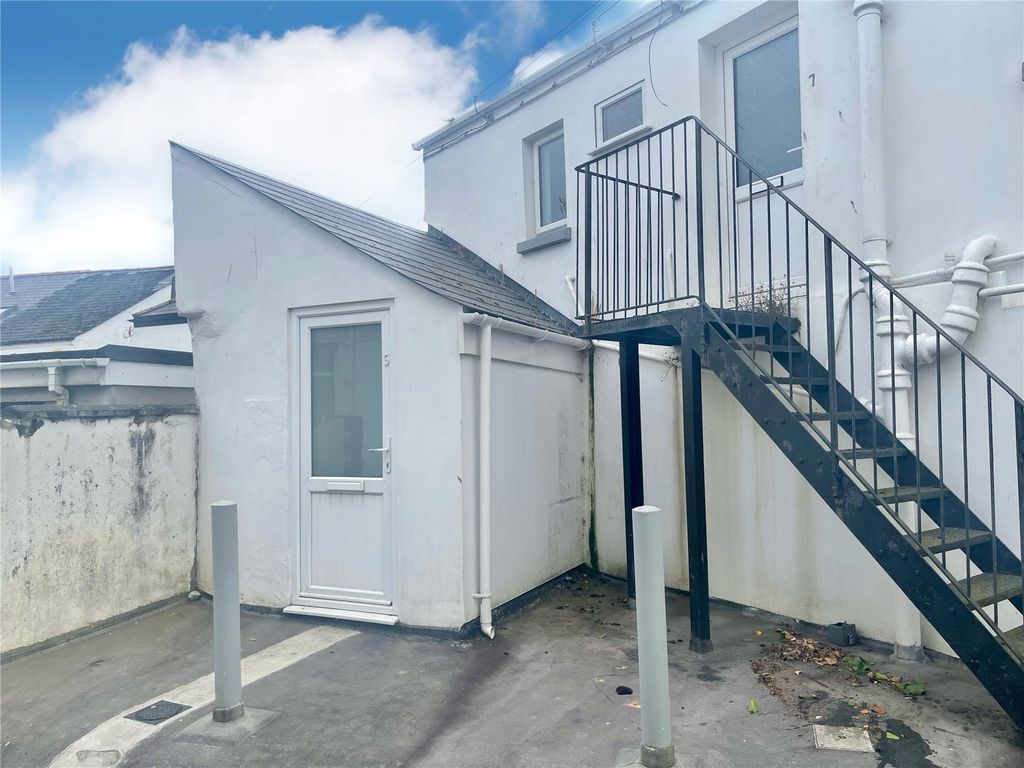 Property photo 1 of 7 Picture No. 05