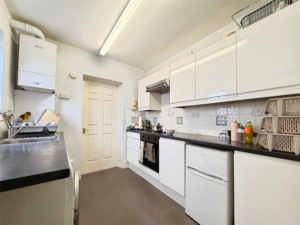 Property photo 3 of 6 Picture No. 18