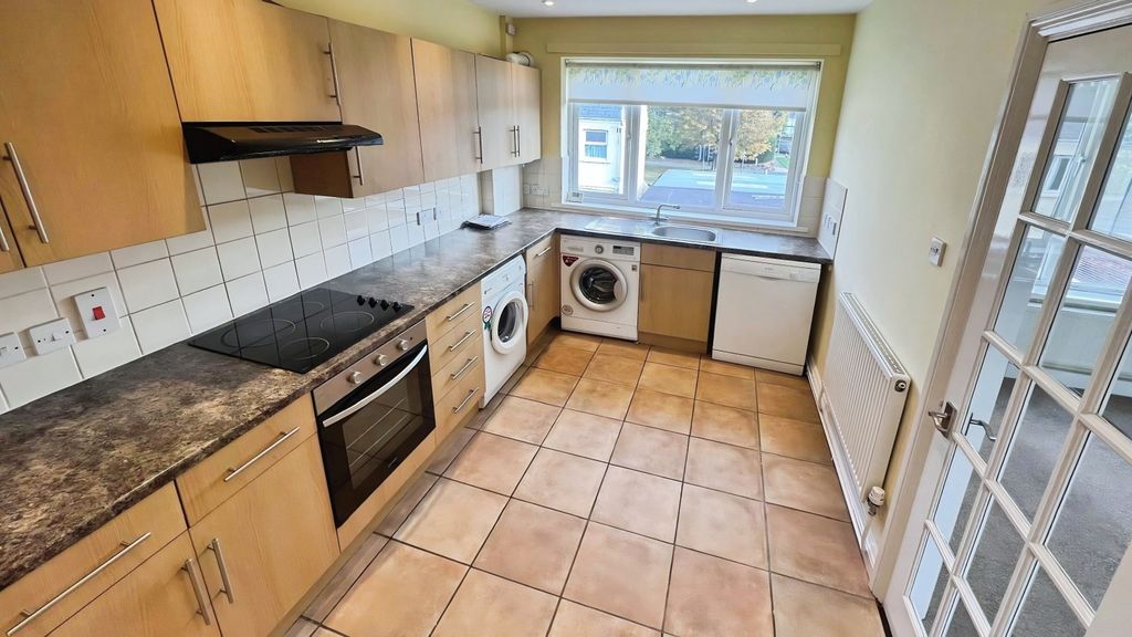 Property photo 3 of 8 57F4d92A-Whatsapp 20Image 202026-10-06 20At 2016.0