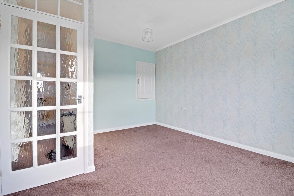 Property photo 3 of 8 Picture No. 02