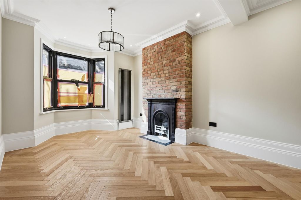 Property photo 3 of 25 2.Jpg