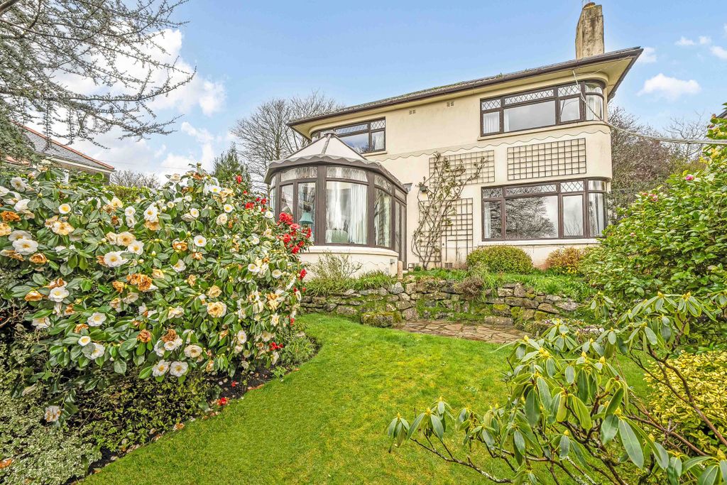 Property photo 2 of 12 Photo 2