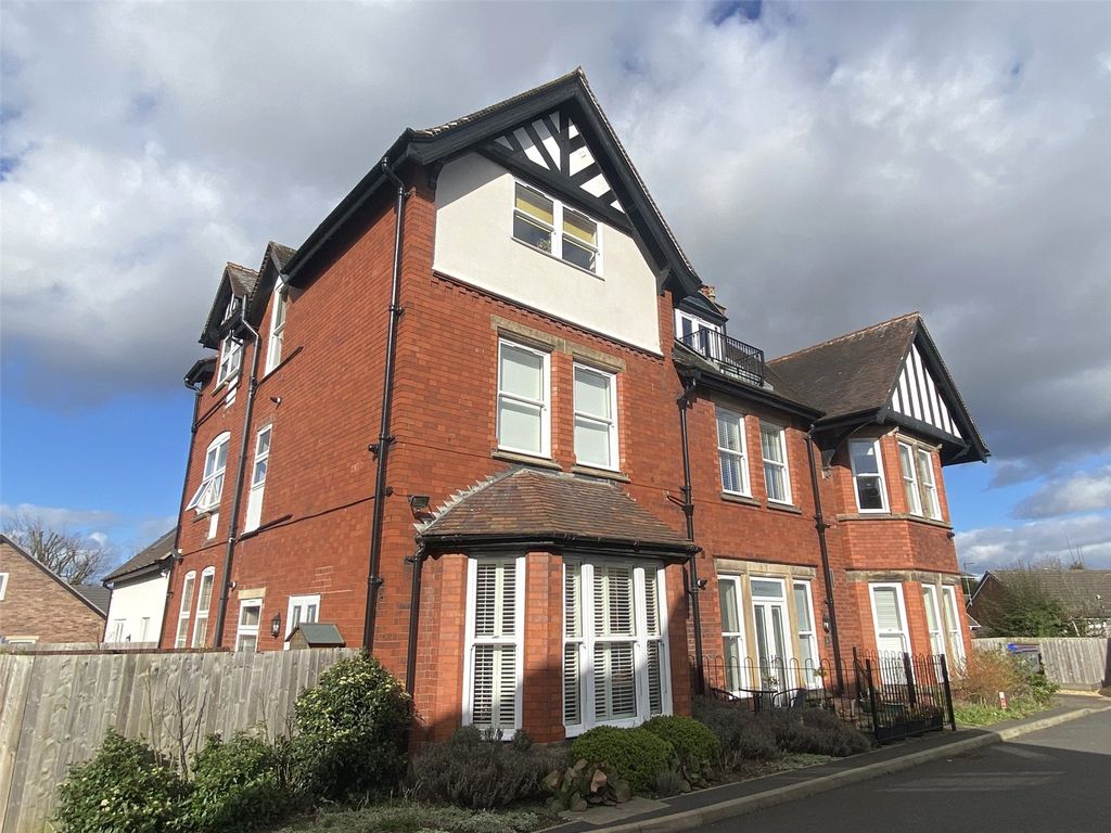 Property photo 1 of 15 Picture No. 12