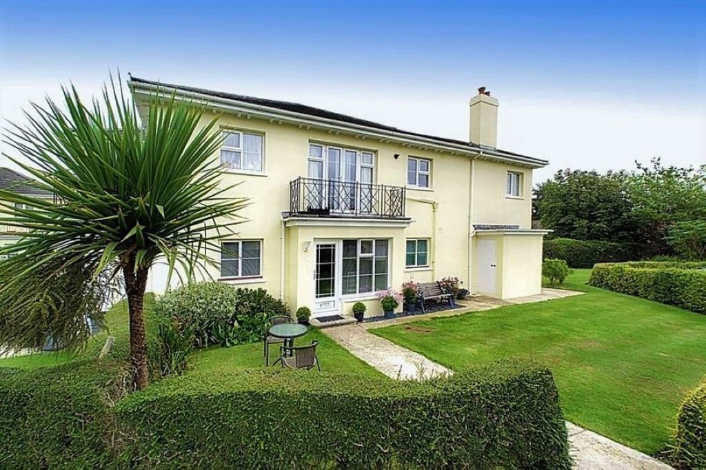Property photo 1 of 13