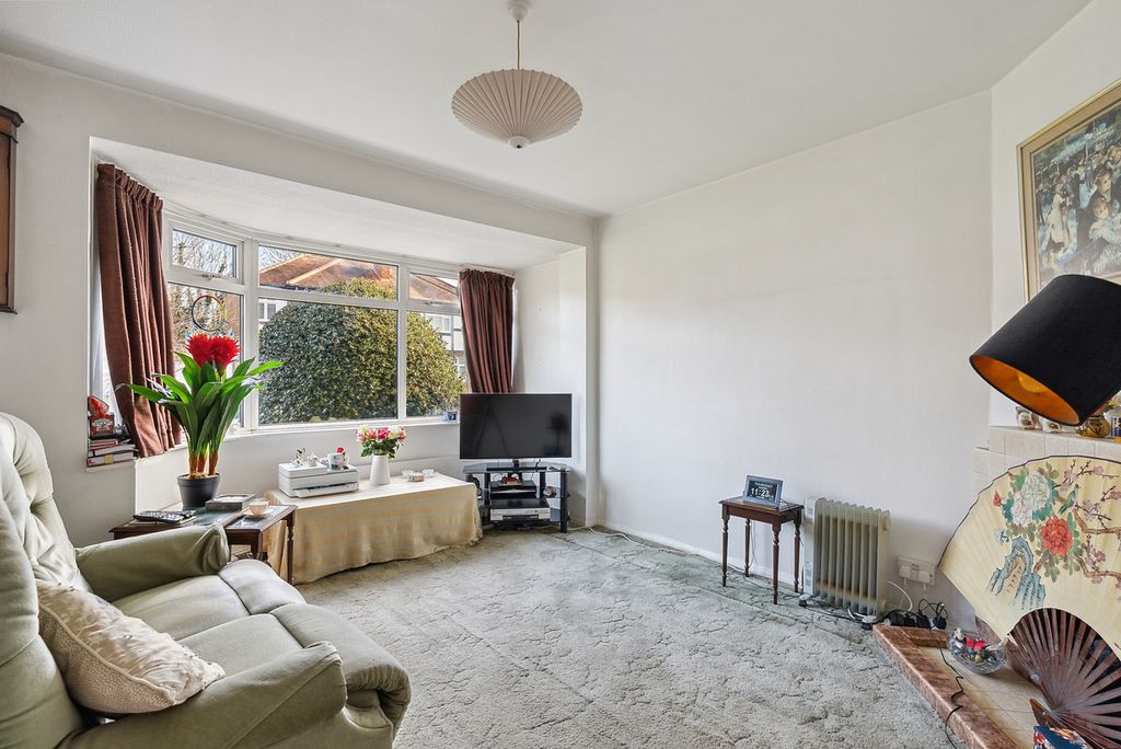 Property photo 3 of 21