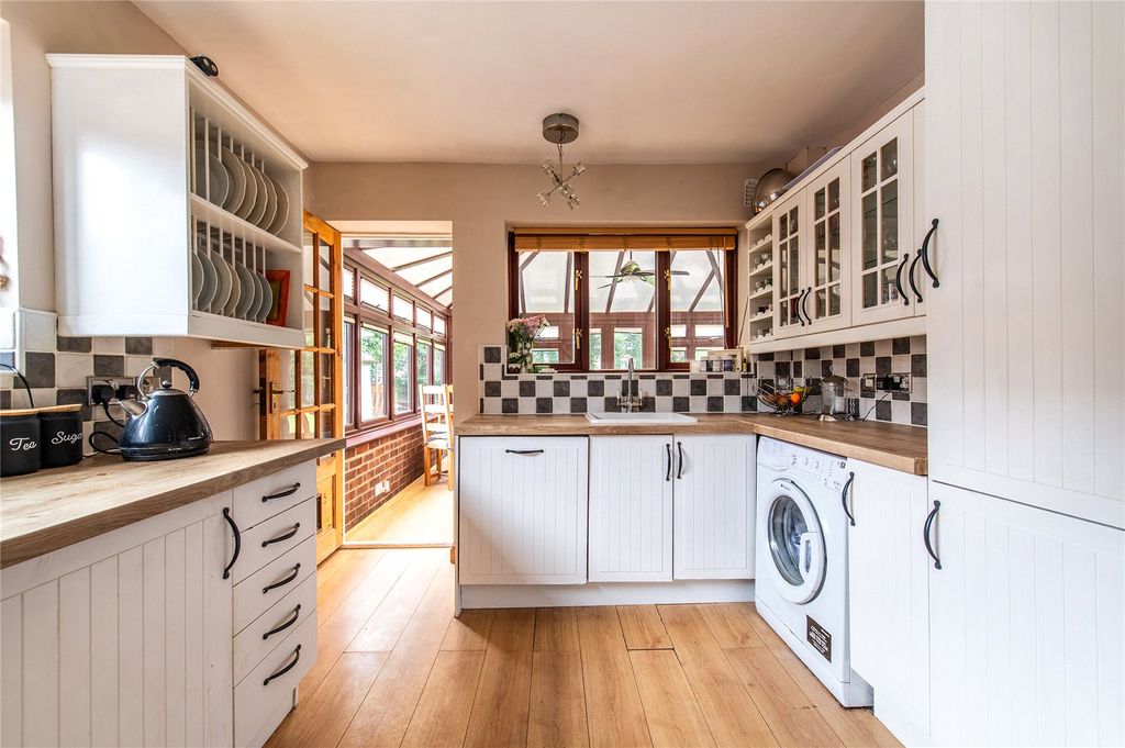 Property photo 3 of 27 Picture No. 26