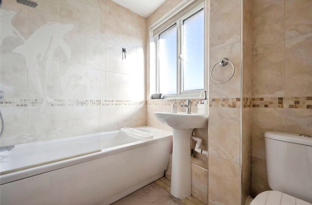 Property photo 2 of 18 1000114234