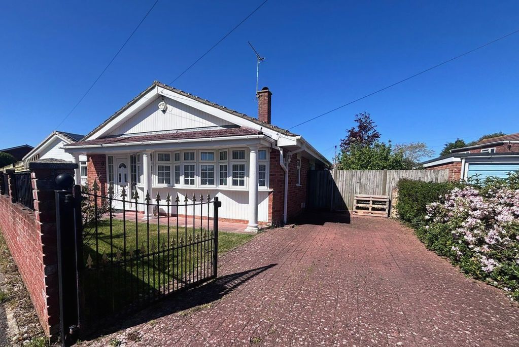 Property photo 1 of 14 Front