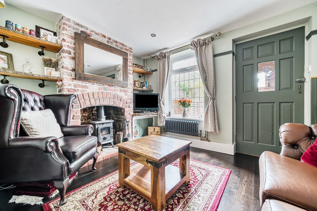 Property photo 2 of 10