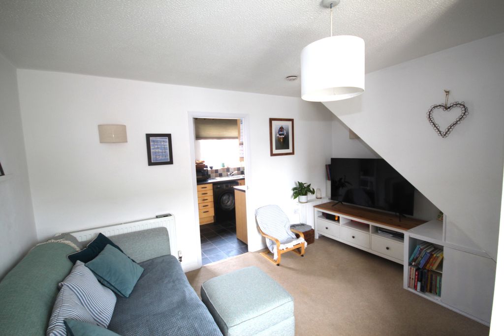Property photo 2 of 9