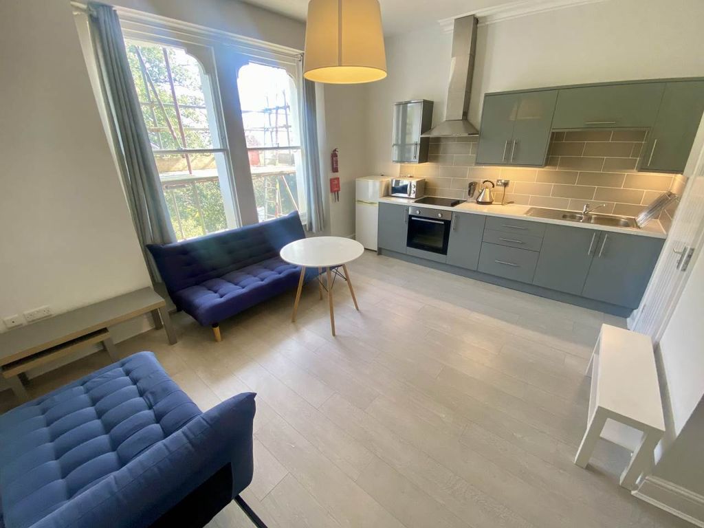 Property photo 3 of 15 Img_2140