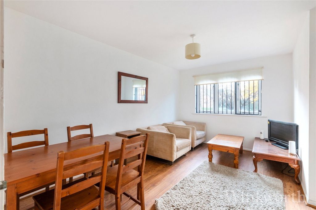 Property photo 2 of 7 Picture No. 08