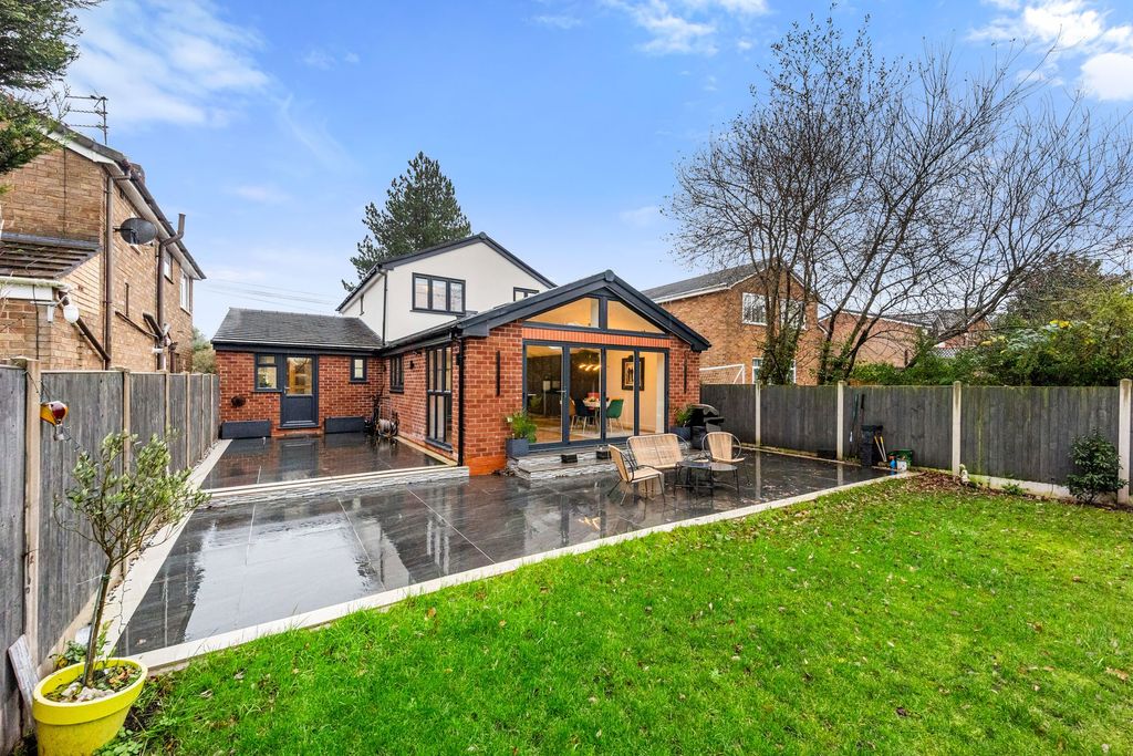 Property photo 3 of 43