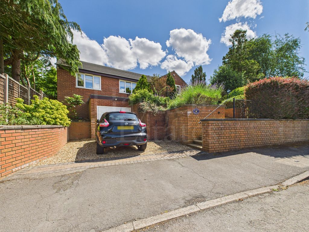 Property photo 1 of 17