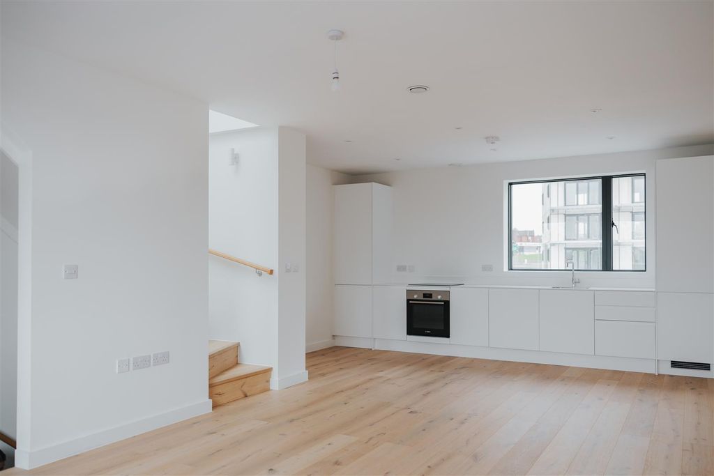 Property photo 2 of 14 Lwp17826.Jpg