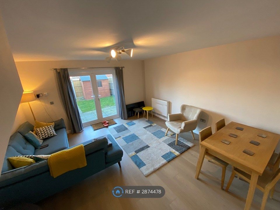 Property photo 2 of 26