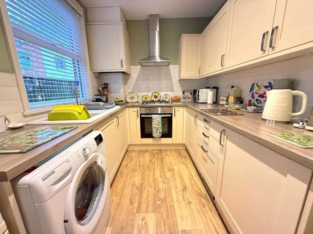 Property photo 2 of 10 5.Jpg