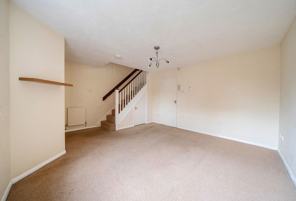Property photo 3 of 14 1447395-4-69E1040...