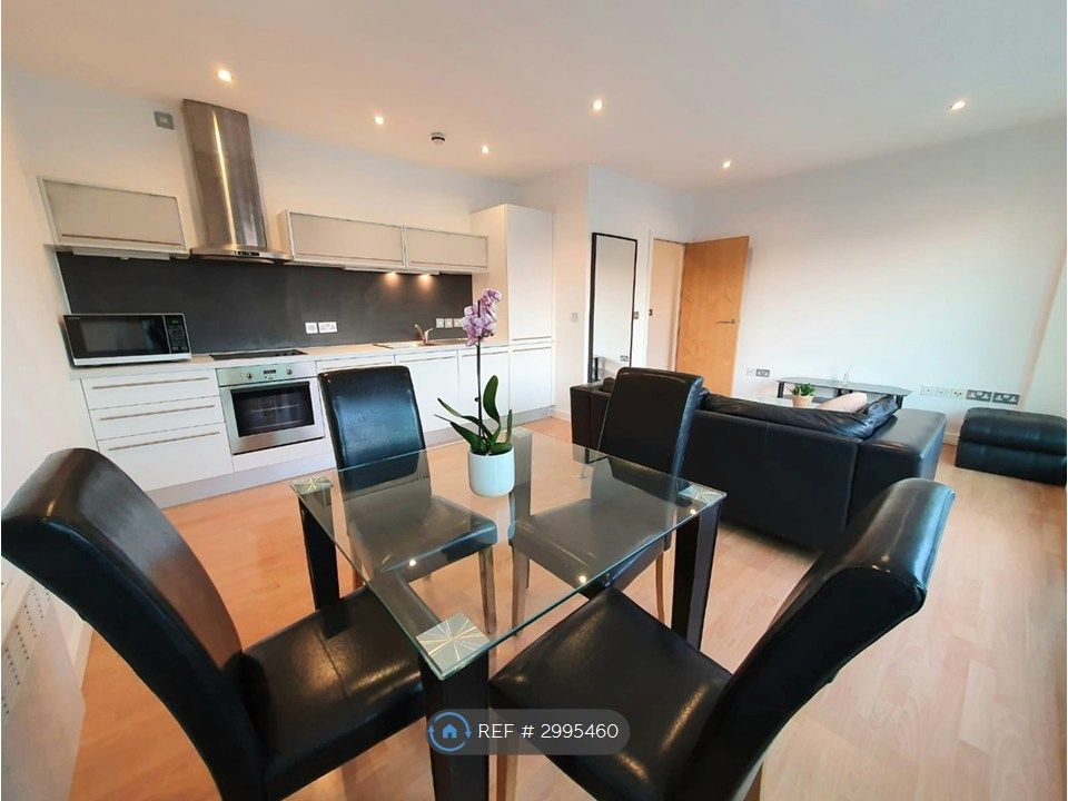 Property photo 2 of 17 Dining Area